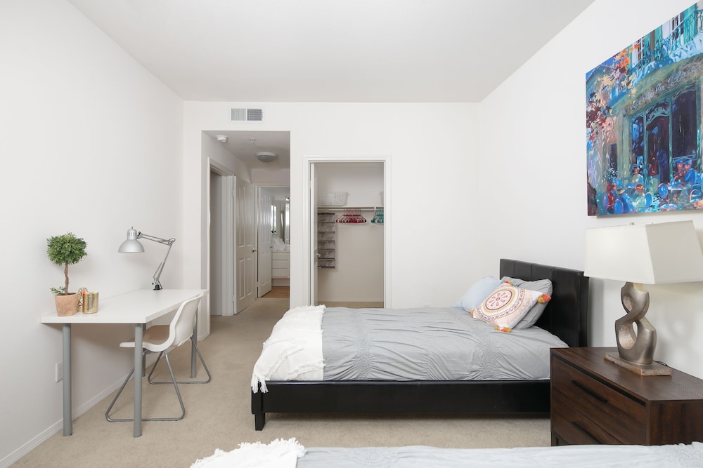 Apartment (2 Bedrooms) photo 2
