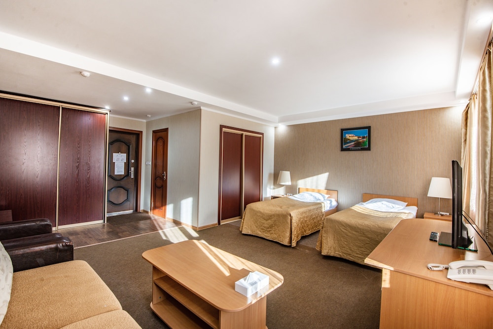 Superior Triple Room, Multiple Beds photo 1