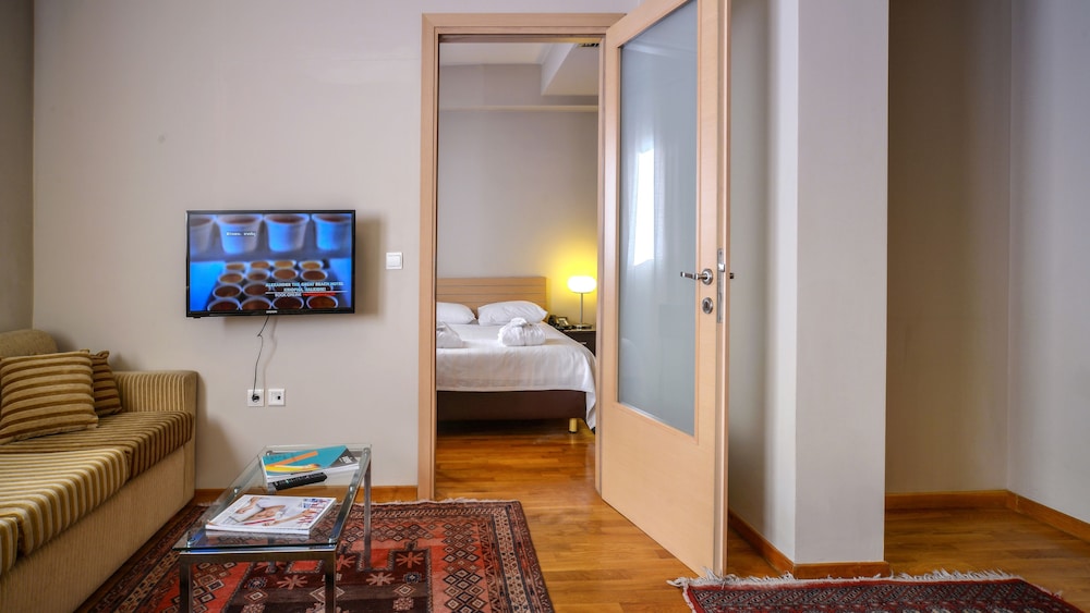 Economy Suite - Photo 15