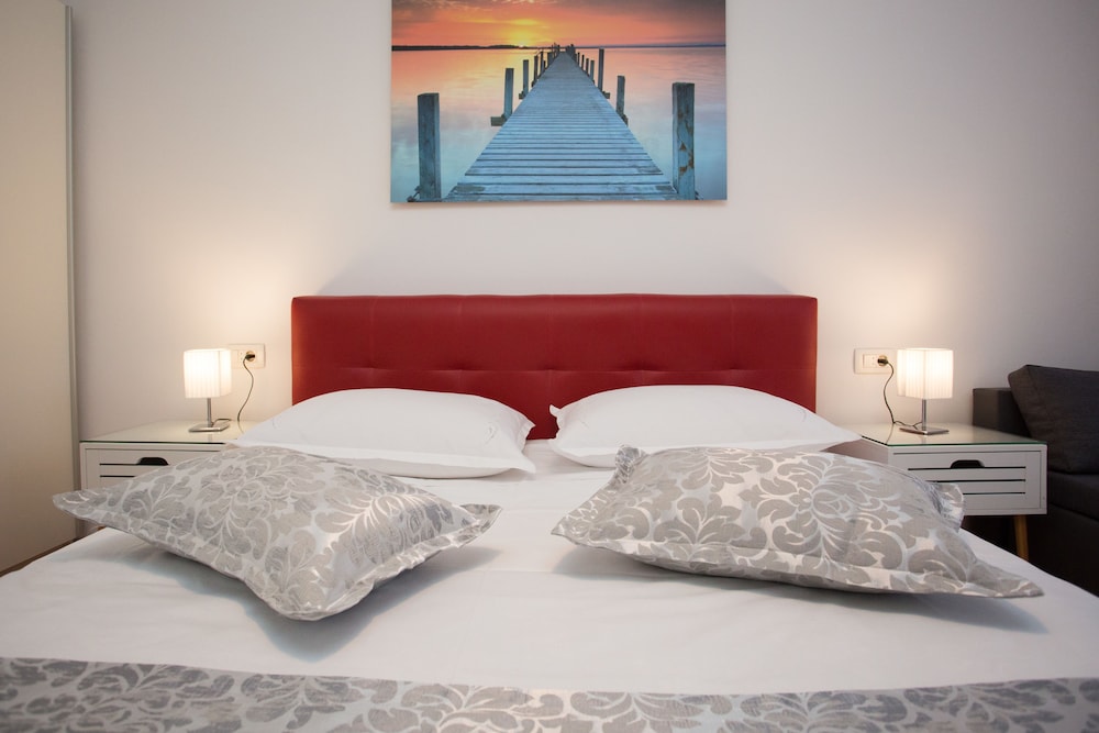 Comfort Apartment, 1 Queen Bed with Sofa bed