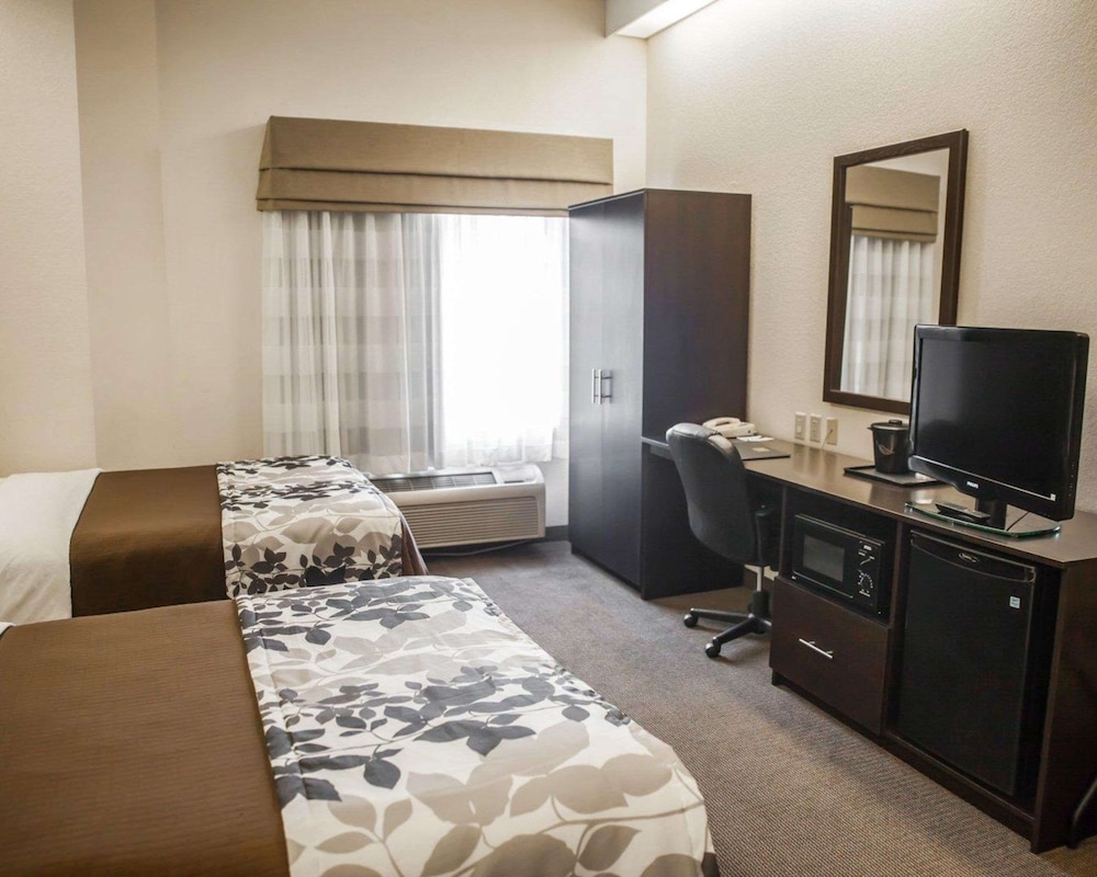 Standard Double Room, 2 Double Beds, Non Smoking - Photo 2