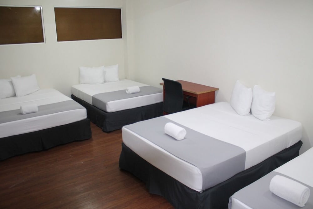 Classic Quadruple Room