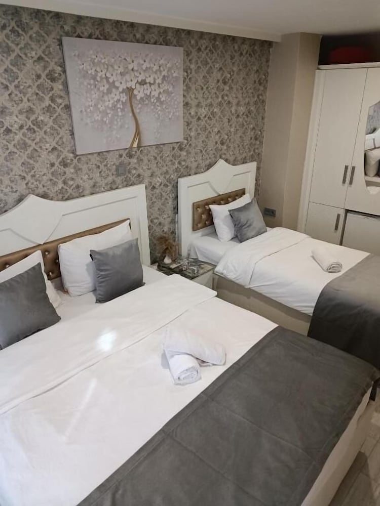 Standard Triple Room photo 3