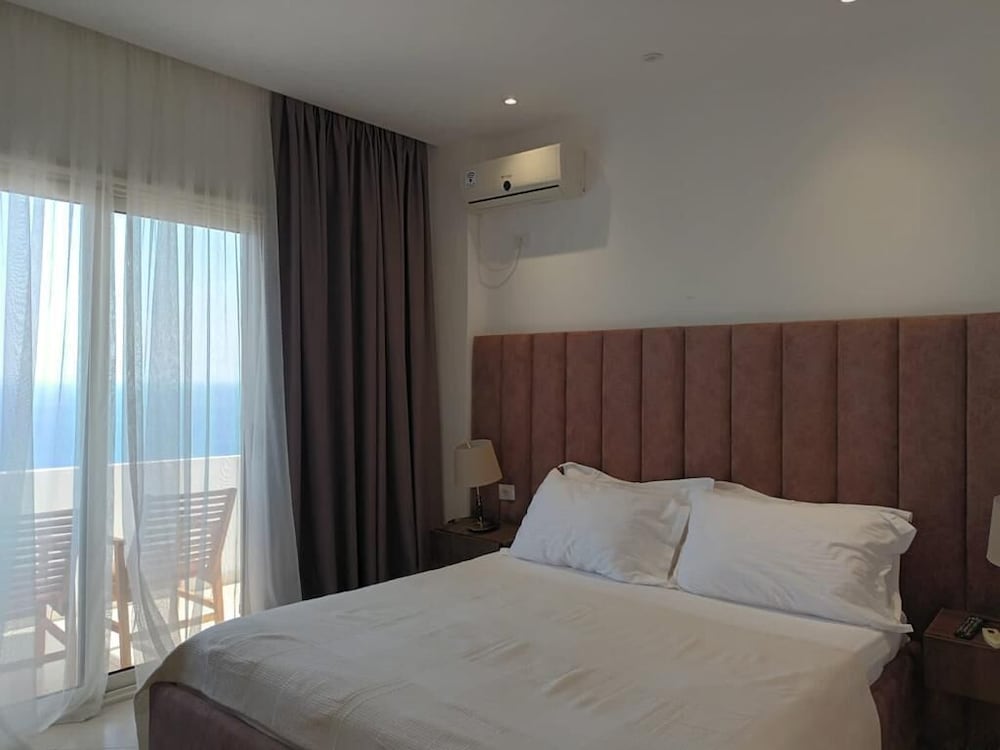Suite, Mountain View photo 3