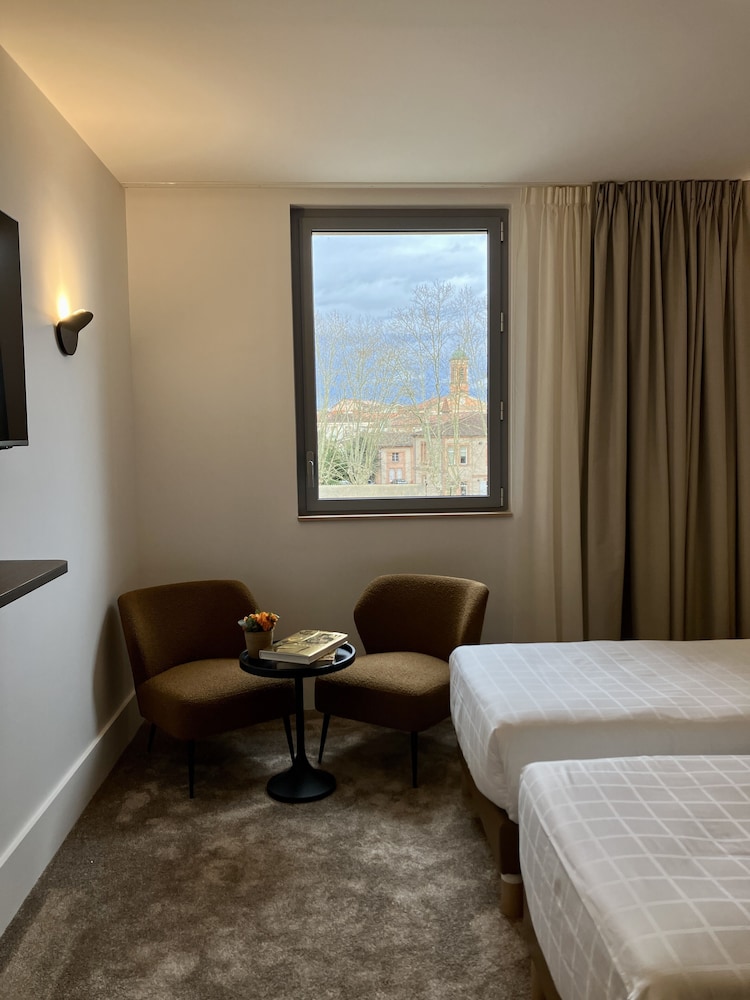 Traditional Double or Twin Room, City View