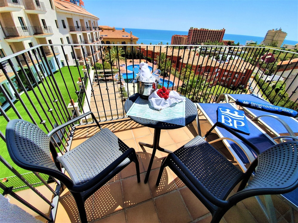 Apartment, 1 Bedroom, Pool View (1 adult) - Photo 7