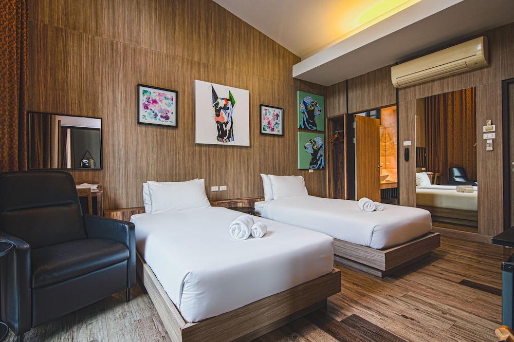 Room, Non Smoking, Canal View photo 2