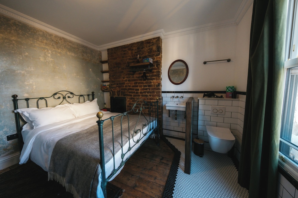 Double Room, 1 Double Bed, Non Smoking, Private Bathroom