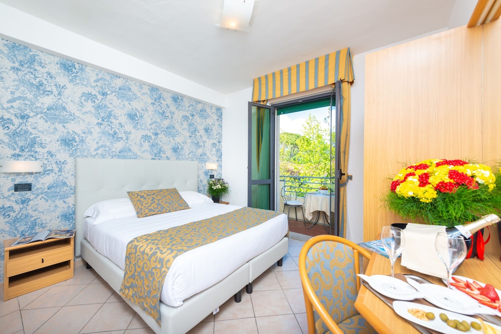 Comfort Double Room, Terrace - Photo 2
