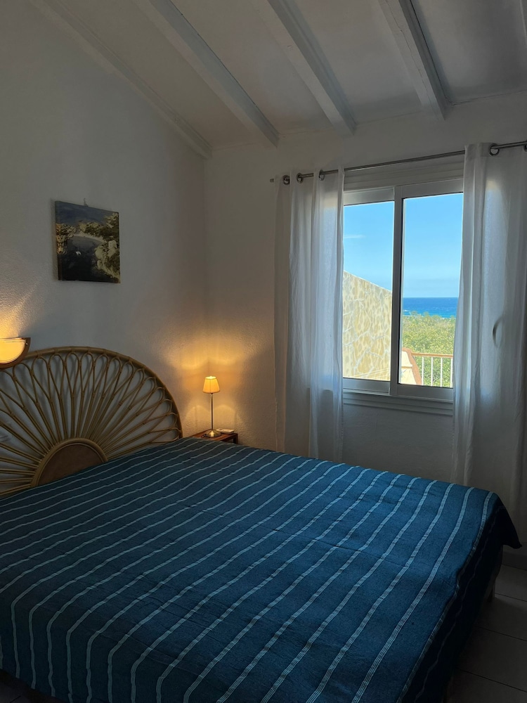Small Villa, 430sqf, 4 persons