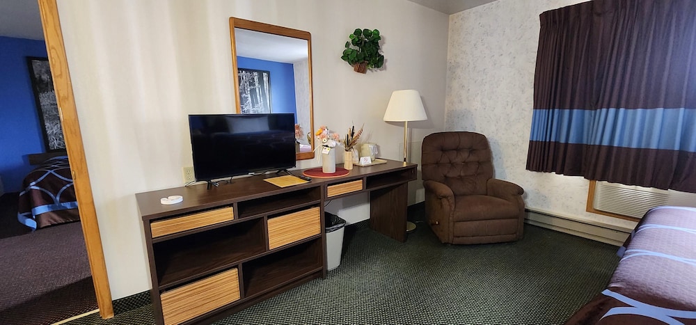 Room, 2 Queen Beds, Non Smoking - Photo 3