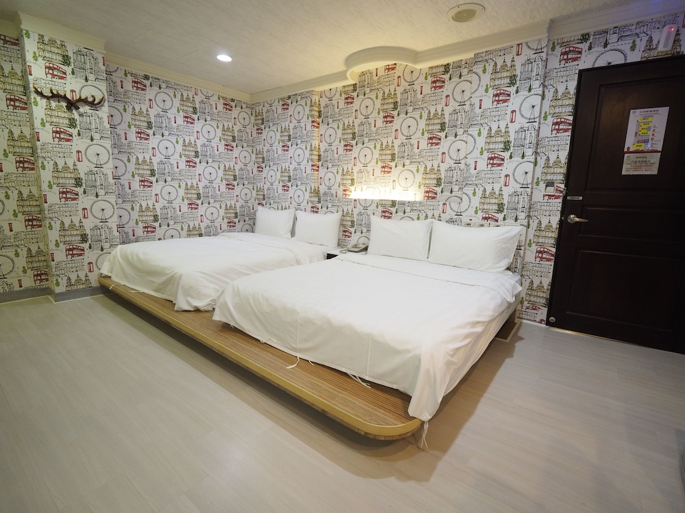 Elite Quadruple Room photo 3