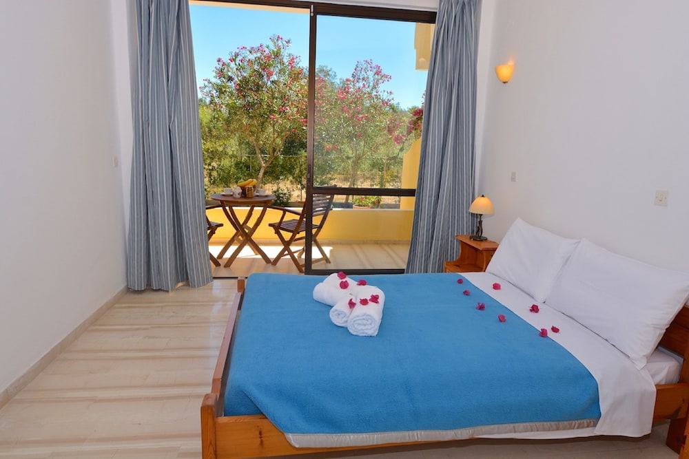 Classic Double Room, 1 Queen Bed, Beach View, Beachfront