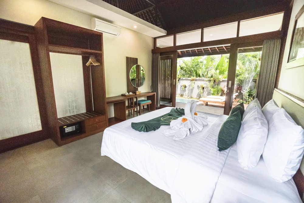 One Bedroom Villa with Private Pool - Photo 4