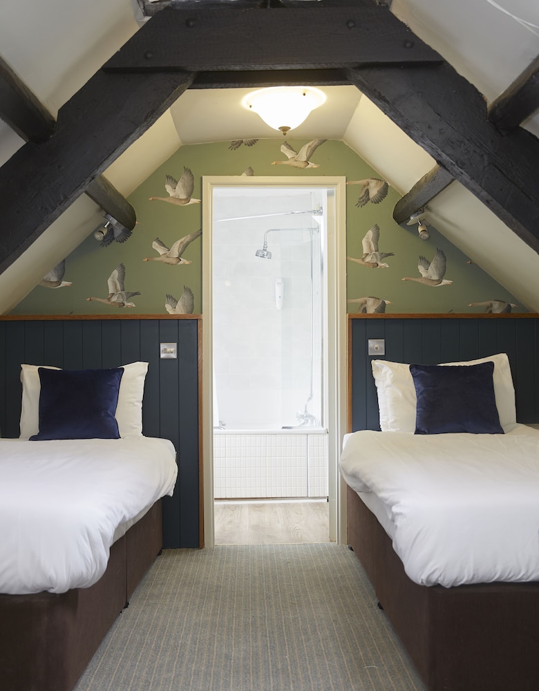 Twin Room - Photo 3