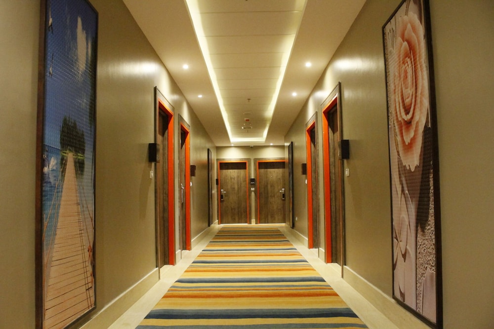 Superior Double or Twin Room City view - Photo 7