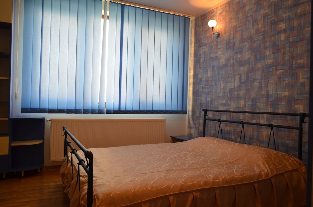 Design Room, 1 Queen Bed photo 3