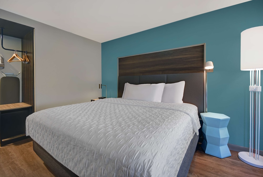 Room, 1 King Bed - Photo 1