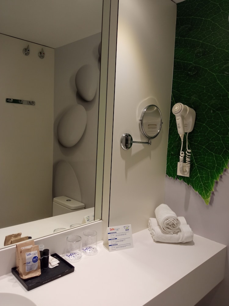 Comfort Suite, Balcony