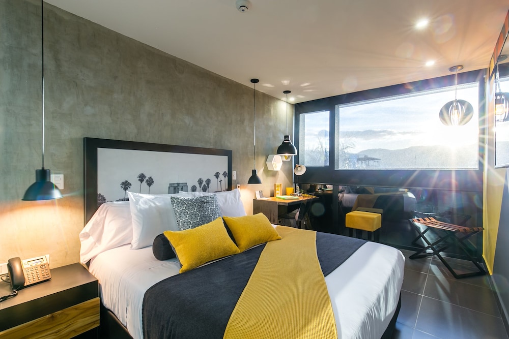 Premium Double Room, 1 King Bed (CATORCE) photo 1