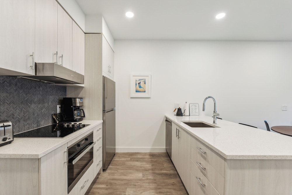 Condo, 1 Bedroom, Kitchen, Slope side photo 3