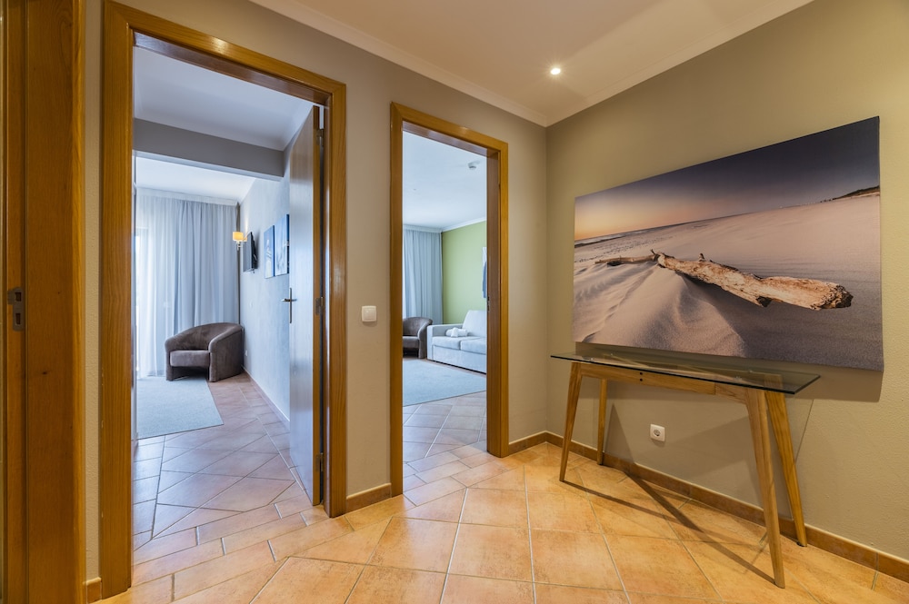 Suite, 1 Bedroom - Photo 4