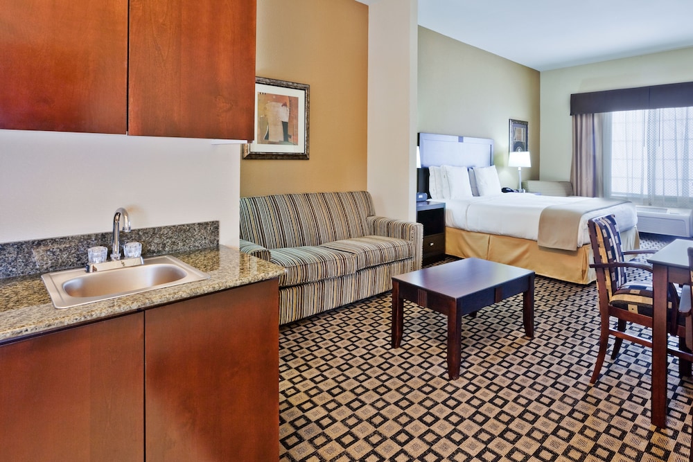 Suite, 1 King Bed (Additional Living Area) - Photo 2