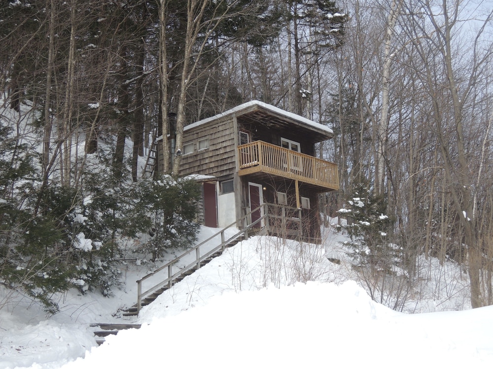 Basic Cabin, Multiple Beds, Mountain View, Mountainside photo 1