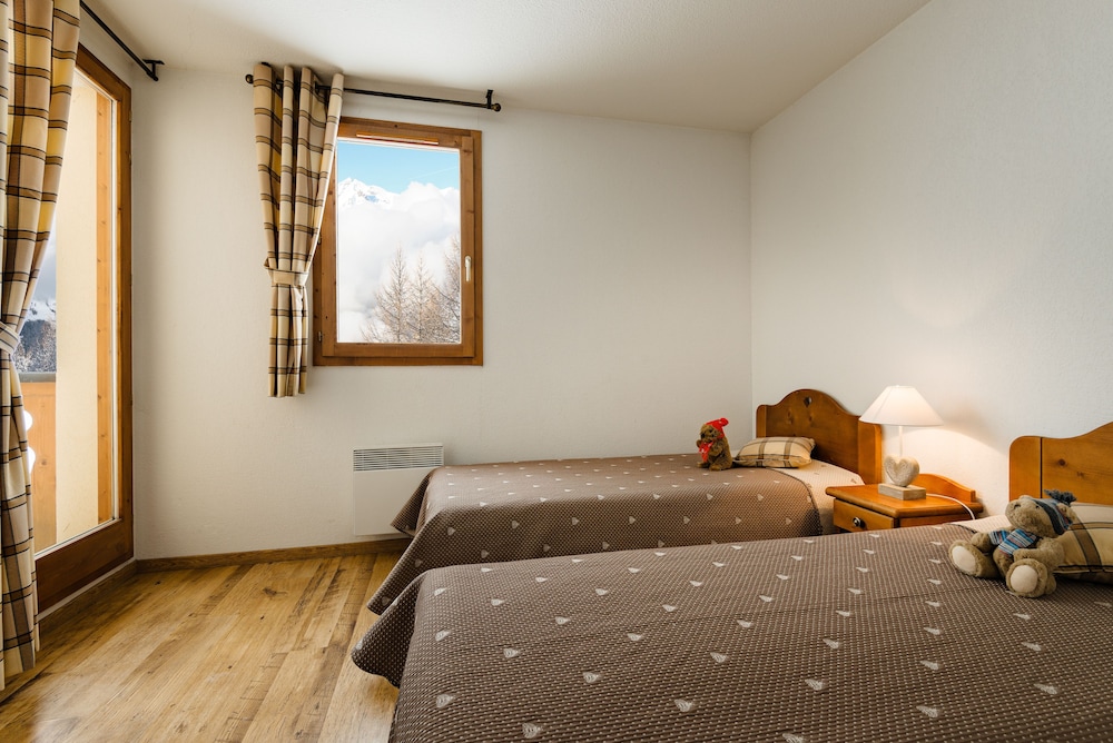 Apartment (4 Pièces cabine 10 personnes) photo 2