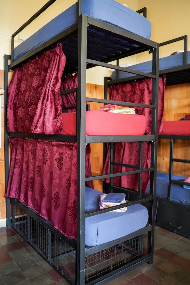 Basic Shared Dormitory, 1 Bedroom, Non Smoking, Private Bathroom (3 Bunk Bed) photo 1
