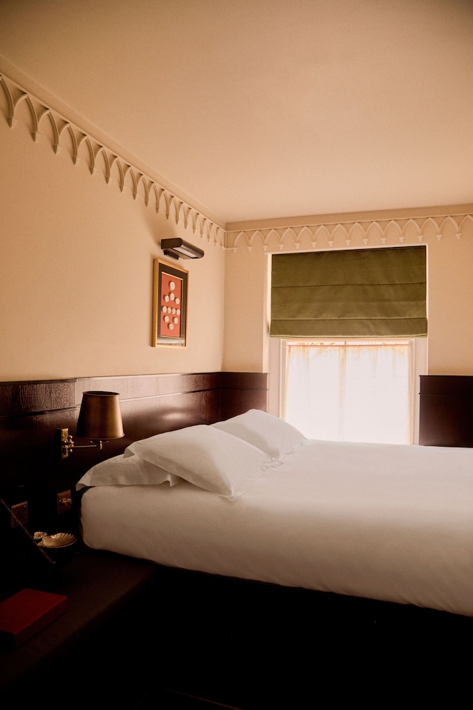 Cabin (Master) photo 2