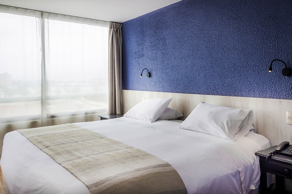 Suite, 1 Double Bed - Photo 5