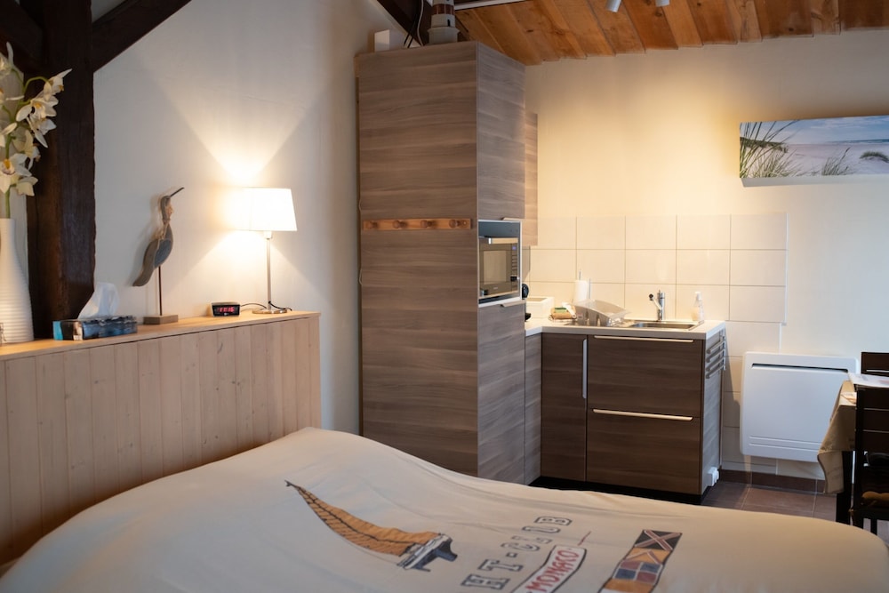 Standard Double Room photo 3