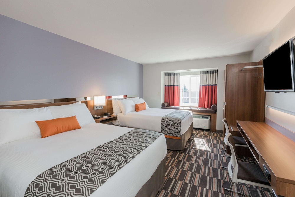 Room, 2 Queen Beds, Accessible, Non Smoking photo 1