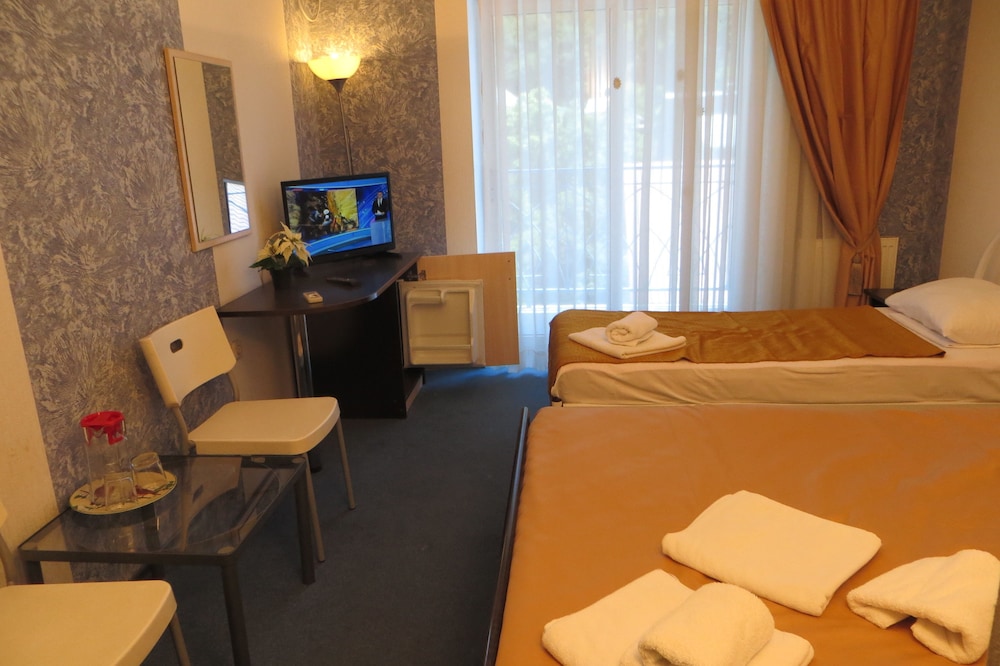 Standard Twin Room, 1 Bedroom photo 3