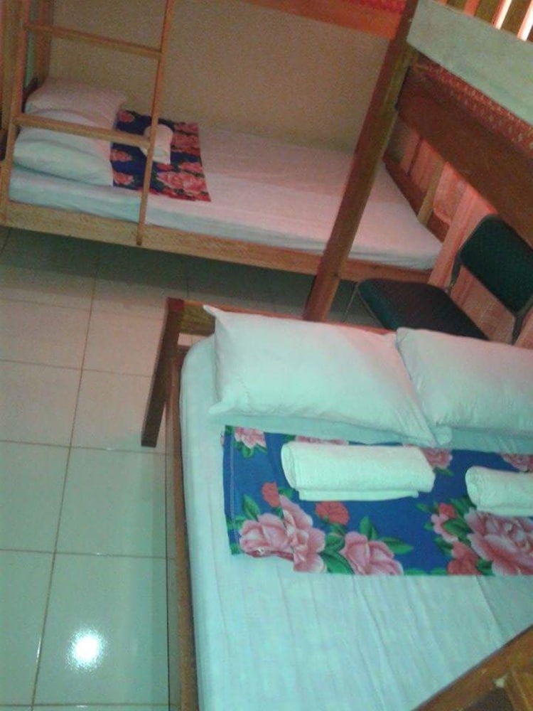 Dormitory Room, 3 Bunk Beds photo 1