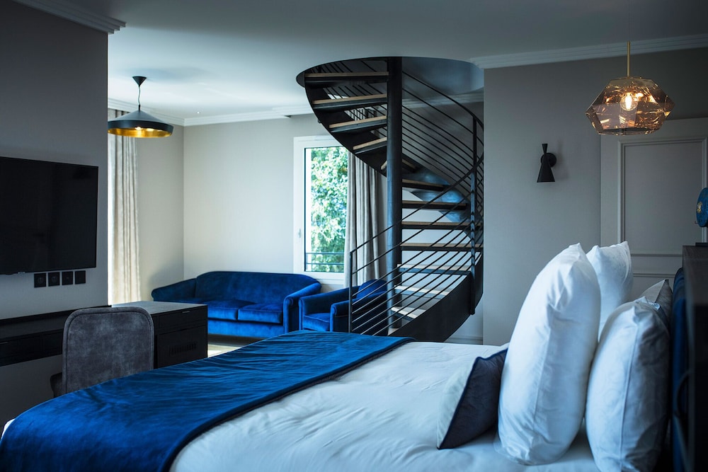 Suite, Lake View, Mezzanine