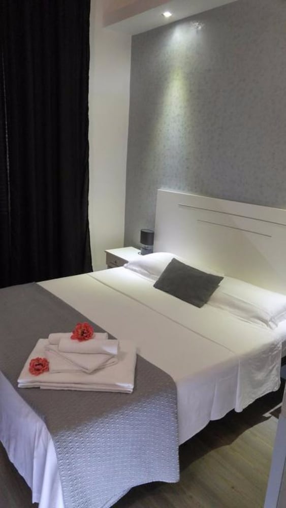 Deluxe Triple Room, 1 Bedroom, Ensuite, City View (External) photo 3