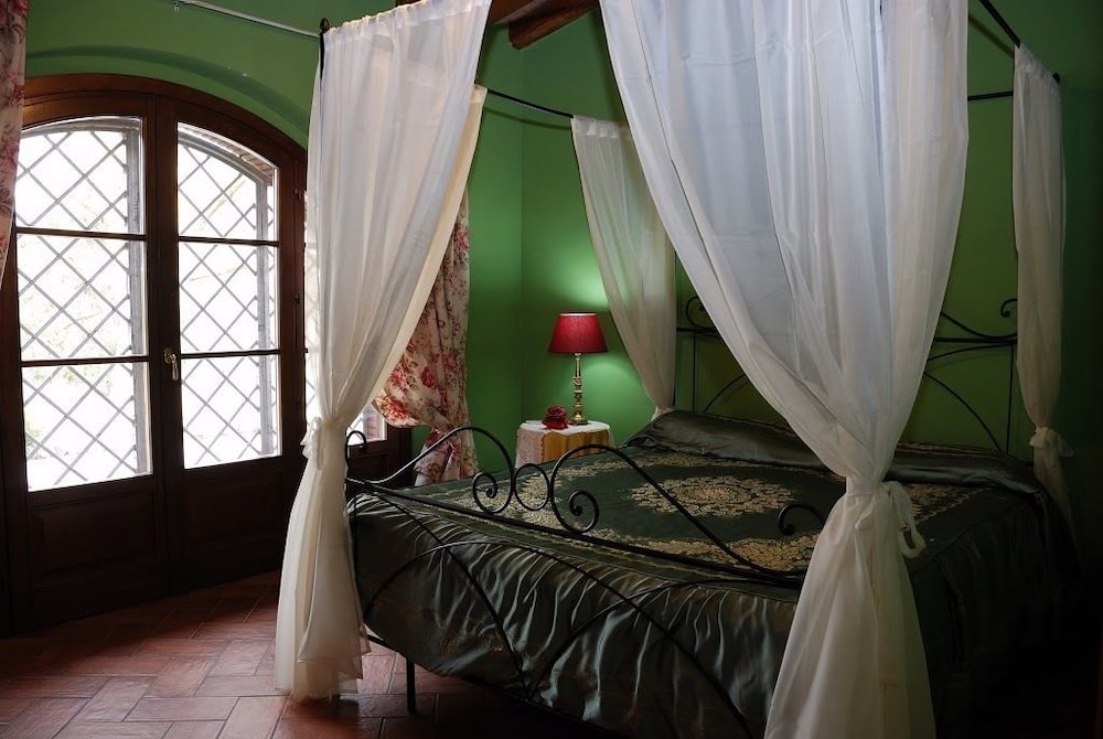 Classic Apartment, 3 Bedrooms photo 1