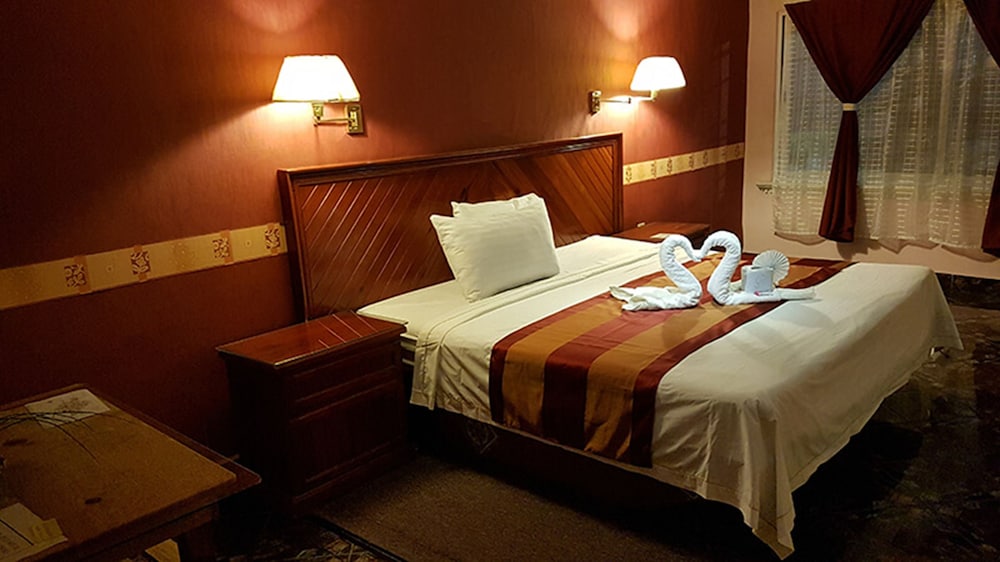 Room, 1 King Bed, Non Smoking photo 2