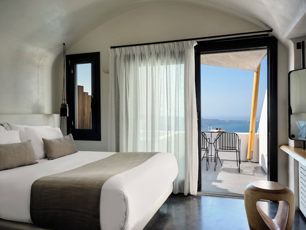 Rocca Dome with Caldera View, Bathtub & Outdoor Hot Tub - Photo 11