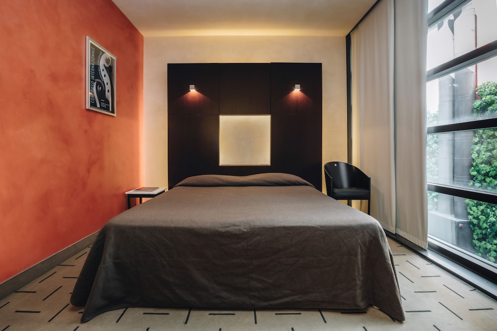 Standard Double or Twin Room photo 2