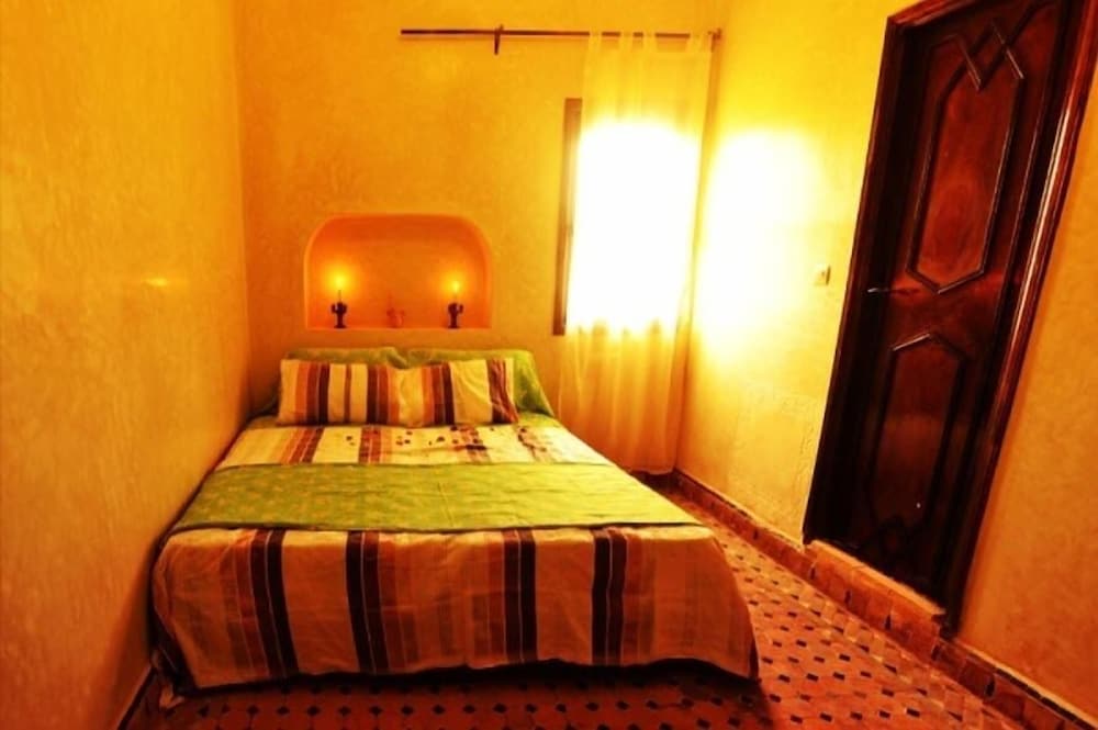 Room (Sarah) photo 1