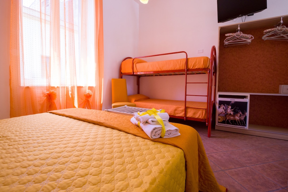 Comfort Quadruple Room photo 2