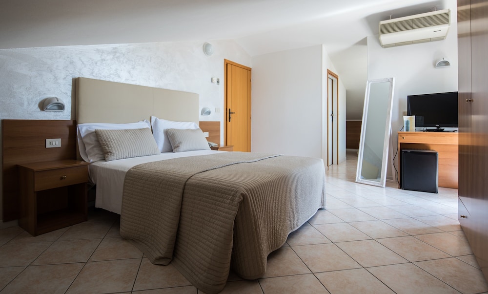 Family Room, Sea View