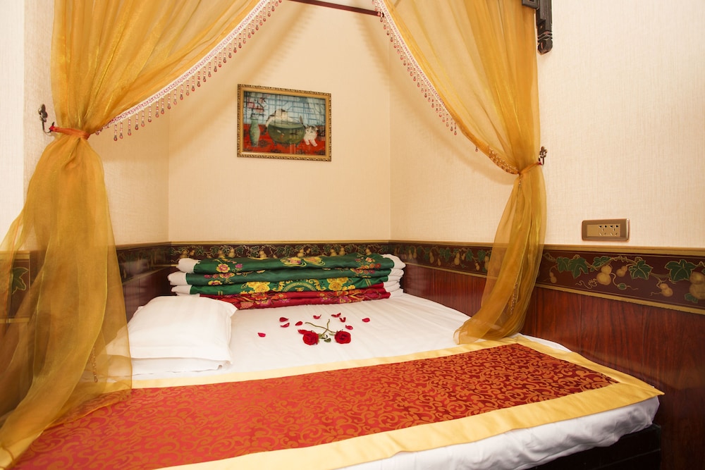 Single Room photo 2