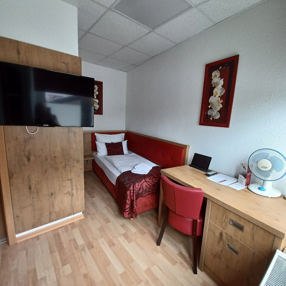 Economy Single Room, 1 Twin Bed photo 2
