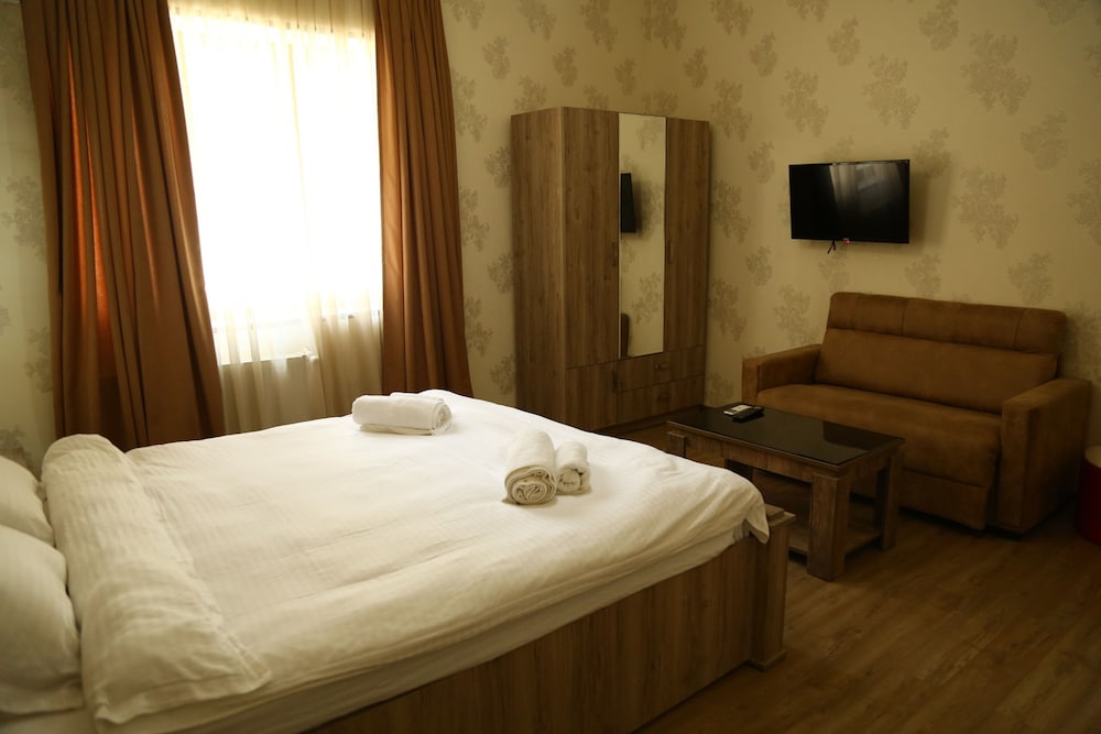 Standard Double Room - Photo 3