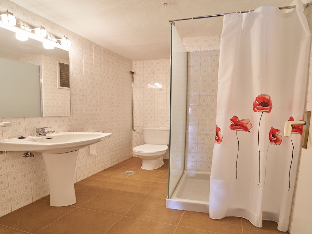 Apartment, 2 Bedrooms, Balcony, City View photo 2