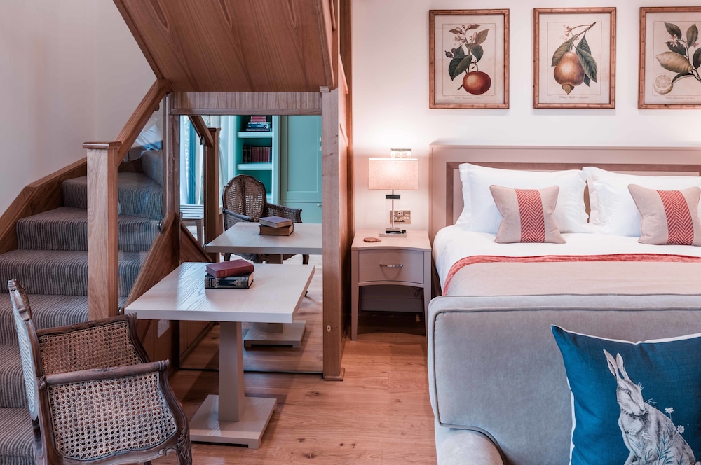Suite (Hayloft Barn) photo 2